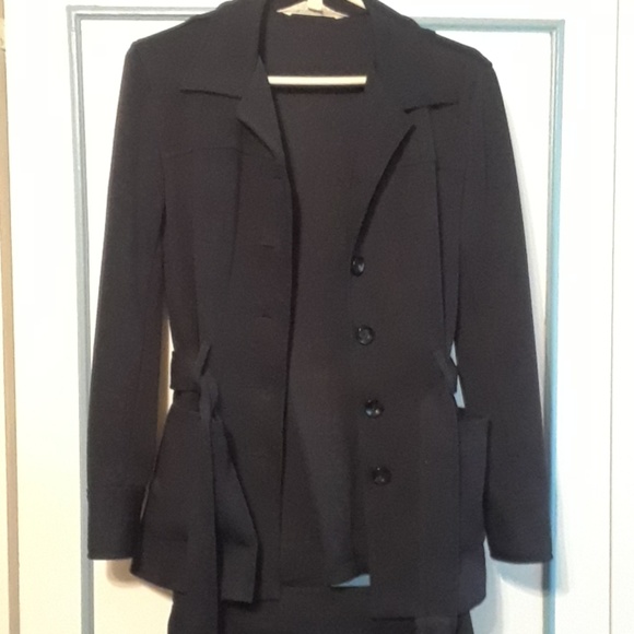 Long style jacket with miny skirt - Picture 4 of 4